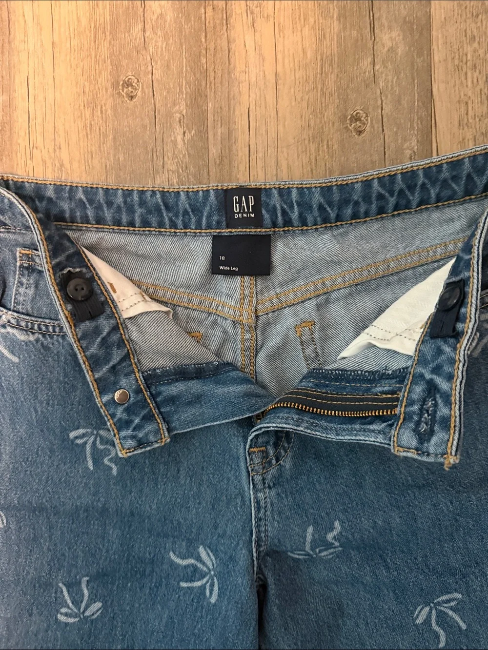 GAP Blue Wide-Leg Embroidered Jeans